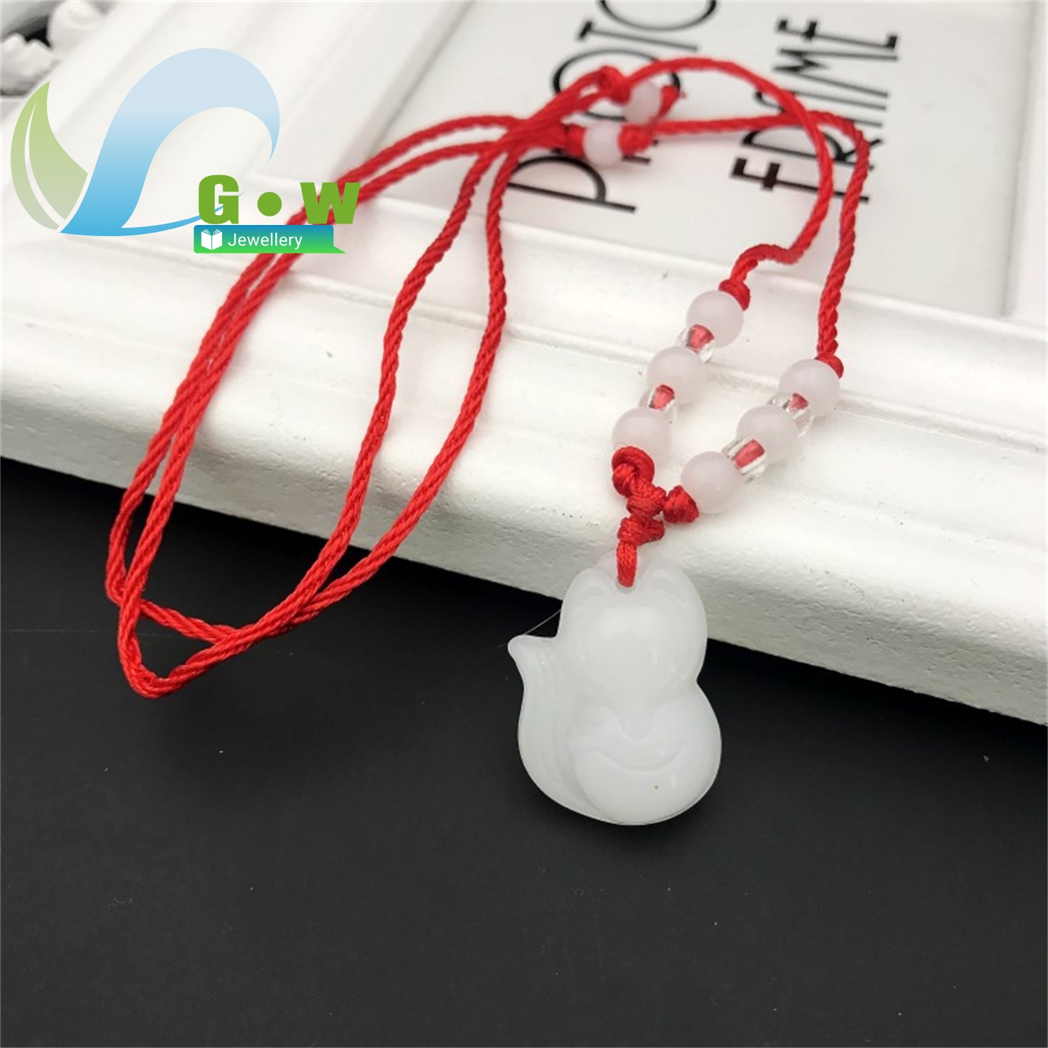 Cicada and Fox Glass Pendant N - Ethnic Fashion Meaning avis et prix