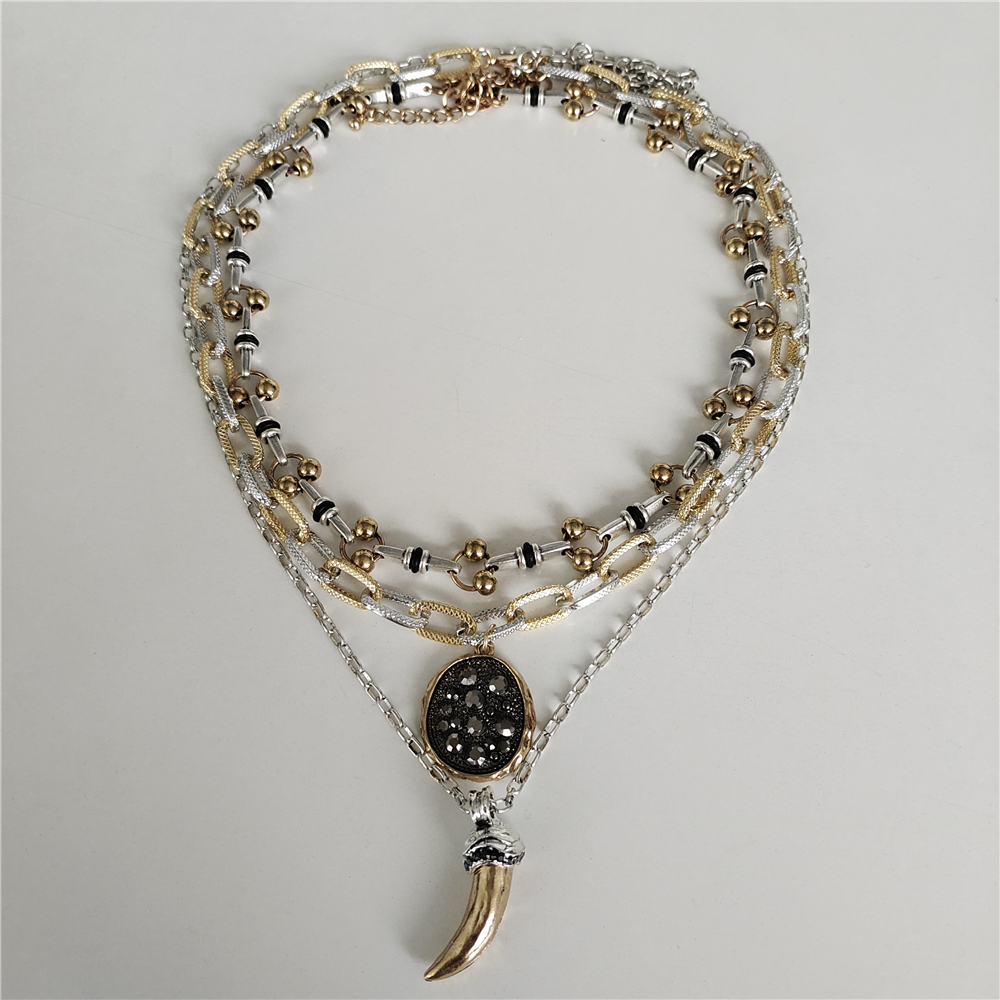 Multilayer Indian Vintage Stat - Indian Ethnic Fashion Trends 2025 avis et prix
